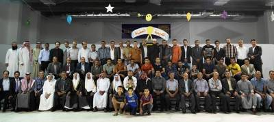 أبناء المقابلين يتبادلون التهاني بفطرهم