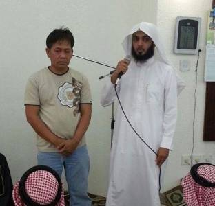 توفي قبل إشهار إسلامه بساعات