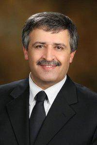 وزير السياحة والاثار يرعى معرض الصناعات الحرفيه