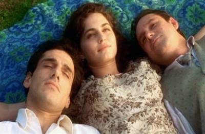 اثنان في واحد.. رجلان يشتركان في زوجة واحدة