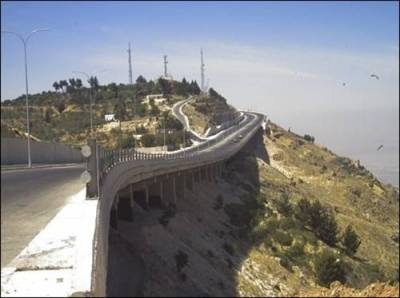 نداء الى صاحب السيارة التي تعرضت الى حادث في شارع الستين امس