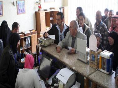 الضريبة تواصل صرف الدفعة الثالثة من دعم المحروقات