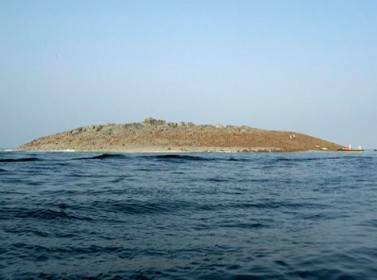 بالفيديو .. شاهدوا ولادة جزيرة بسبب زلزال