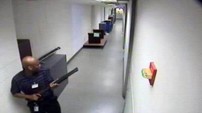 قتل فيها 12 شخص: شاهد فيديو من إف بي آي لمرتكب مجزرة البحرية الأميركية