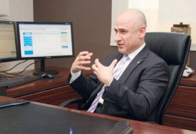 عصام عبد الخالق: اعطى للتأمين معنى