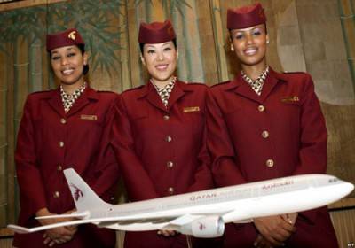 الخطوط الجوية القطرية تجبر المضيفات على اخذ اذن مسبق للزواج وفصل اي حامل منهن