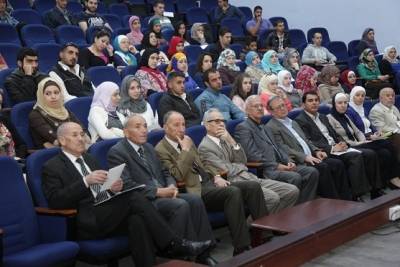 رئيس جامعة البترا يرعى فعاليات يوم الإرشاد الوظيفي في الجامعة