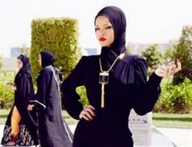 صور مغنية استعراضية في مسجد بأبو ظبي تثير الغضب