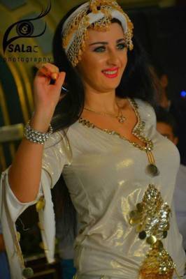 سأرقص عارية إذا تأهل المنتخب المصري .. شاهد كيف سخر  الفيسبوكيون  من صافيناز