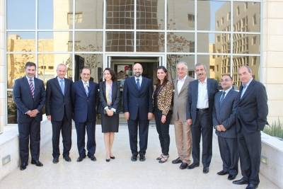 صندوق الملك عبد الله الثاني للتنمية ومعهد الإعلام الأردني يوقعان اتفاقية مشروع