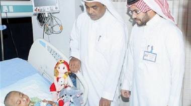 3 وحوش يغتصبون طفلة في جده !!!