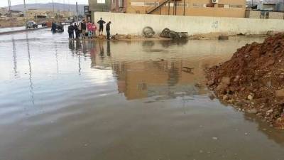 مياه الامطار تداهم مخيم البقعة