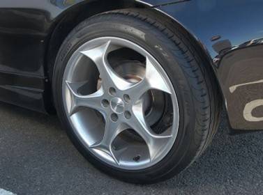 الشونة الجنوبية: وفاة طفلة تحت عجلات سيارة والدها