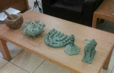ضبط أشخاص بحوزتهم خمس قطع أثرية