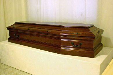 شاهد عزرائيل بمنامه فسقط ميتا