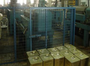 مواجهة تسبق إحباط ترويج زيت مغشوش في جرش