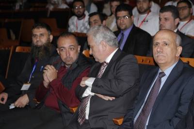 سعادة النائب الدكتور هيثم أبو خديجة يرعى ختام مسابقة أفضل فريق برمجة