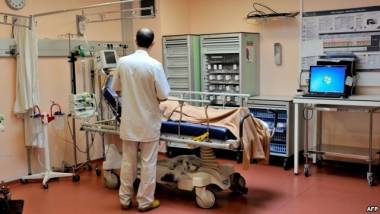 طبيب خدر واغتصب 21 امرأة.. في قفص الاتهام