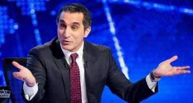 باسم يوسف: الخط الأحمر تحول من الدين إلى الجيش.. ومصر أفضل مسرحية فى العالم f