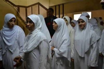 مليونير بالدنمارك يطلب إحدى فتيات الإسكندرية زوجة لابنه