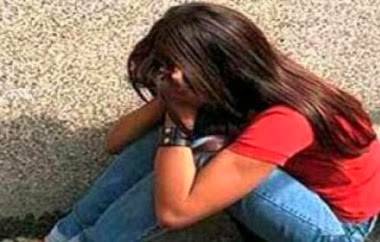 عاطل عن العمل : تجرد من مشاعر الإنسانية واغتصب شقيقته