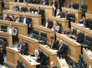 النواب يؤجل جلسة الأحد إلى الاثنين