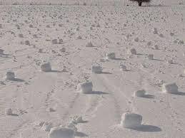 الظروف الجوية تؤجل دفن الموتى