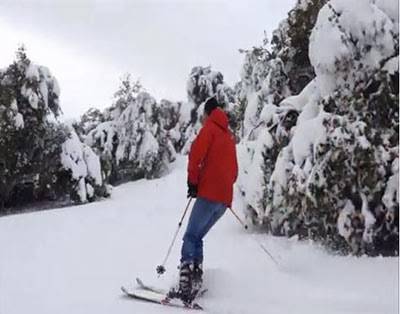 بالفيديو.. شاب يتزلج على الجليد في الاردن ..!
