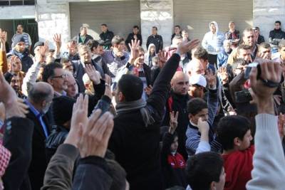 بالصور ... أليكسا والأسعار والضمان شعارات مسيرة إربد