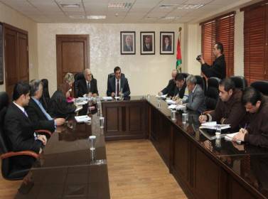 الخدمة المدنية: الغاء التعيينات الدائمة واستبدالها بالعقود .. اقرأوا التفاصيل