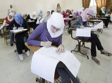 احتاجت تدخلا جراحيا لازالته .. ضبط أخطر عملية غش بطلتها طالبة .. اقرأوا التفاصيل