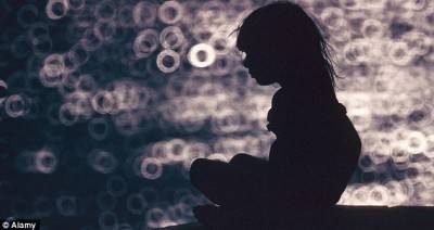 أول قضية من نوعها في العالم .. طفل عمره 6 سنوات يغتصب ابنة عمه 5 سنوات خلال لعبة  أب وأم