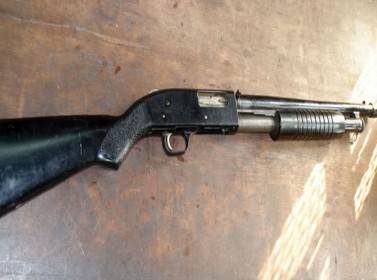 الاغوار : اسلحة واطلاق نار والـ بمب اكشن سيد المعركة .. اصابة 4 رجال امن في مواجهة مع مطلوبين