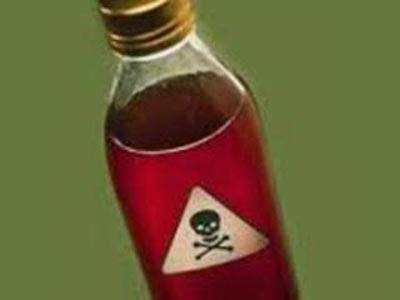 زوج :  يحرق بنات زوجته ( بماء النار) لرفضهن الزواج بابنه المعوق