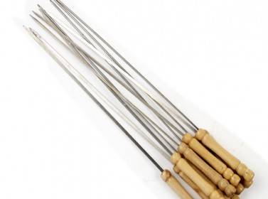 النزهة: شاب يقتل صديقه بـسيخ لحمة