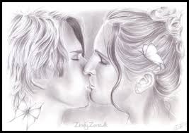 صيدلاني يعالج فتاة تعاني الكحة بـ القُبل..!!