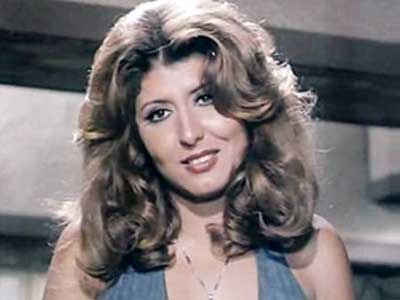 سهير رمزي: نعم تعريت لكني والله لم ادخن سيجارة