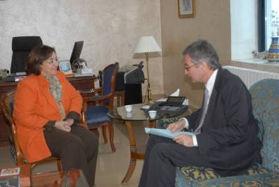 وزيرة التنمية الاجتماعية تلتقي السفير الاسباني