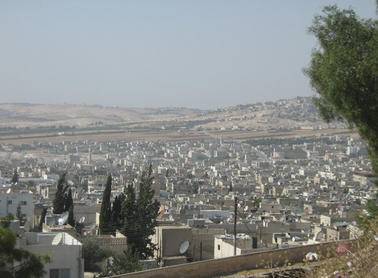 4 إصابات بإطلاق نار على منزل في مخيم إربد