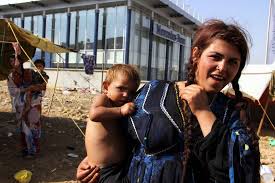 البيادر : بايعاز من ريم ابو حسان .. حملة على خيم النَّوَر (صور)