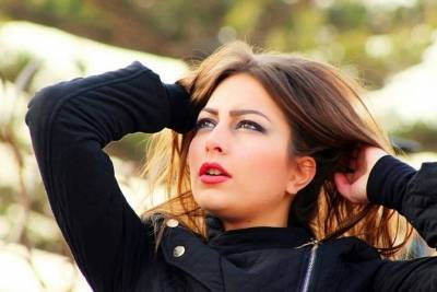 الاعلامية شرين شحاده .. اهلي عارضو عملي كمذيعة ... والاعلام اهم شيء في حياتي