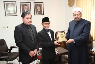 اتفاقية تعاون بين العلوم الإسلامية ودار السلام الإسلامية