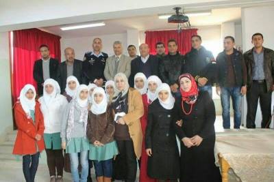 الامن العام يقوم بعرض مسرحية لمكافحة المخدرات في مدرسة البقعة