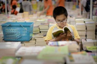 طفل يعاقب نفسه بغرز إبر في معدته... لأنه نال 99 في المئة فقط!