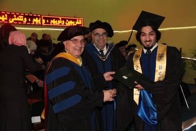 رئيس جامعة البترا يرعى تخريج الفوج العشرين من طلبة الجامعة