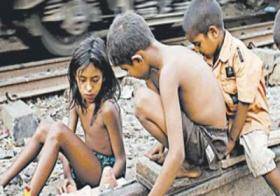 صاحب سيرك يعرض أطفالا للدعارة..!