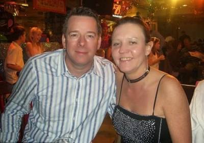 سيدة تحرق نفسها لتمنع زوجها من الخيانة !