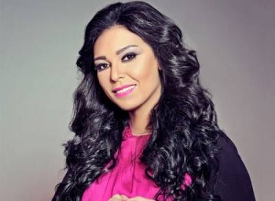 متسابقة برنامج “ذا فويس″ مروة ناجي في العناية المركزة