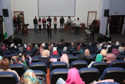 نادي صناع الحياة في جامعة البترا يحتفل بعيد الأم