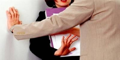 تلميذ يتحرش بأستاذته في المغرب